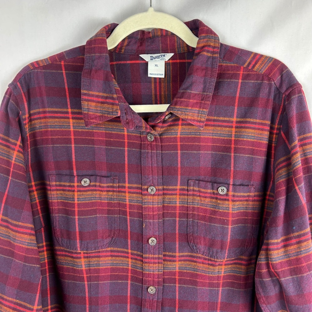 Duluth Trading Co Womens XL Plaid Flannel Free Swingin Shirt Burgundy Red Button - Picture 3 of 7